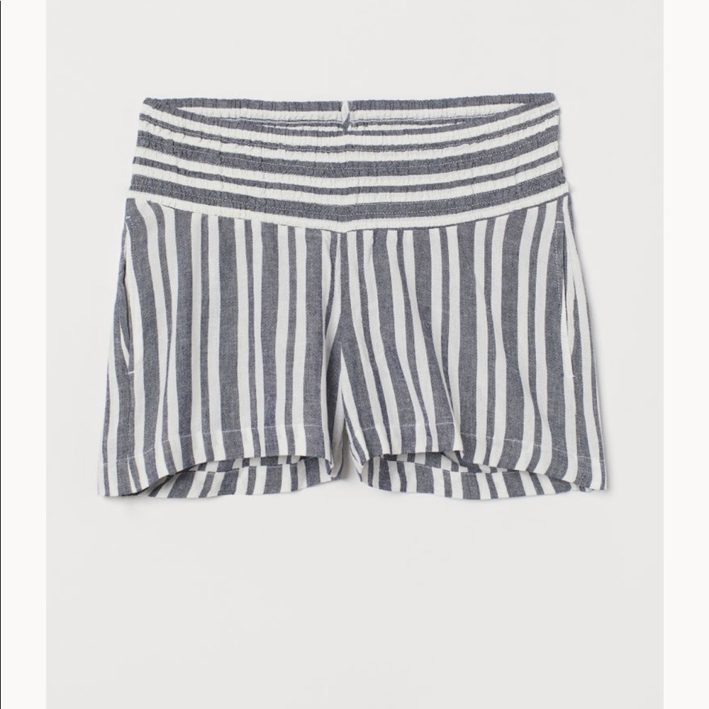 H&M MAMA Shorts with Smocking